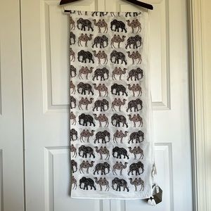 Chico's Safari stampede printed oblong scarf NWT Neutral colors